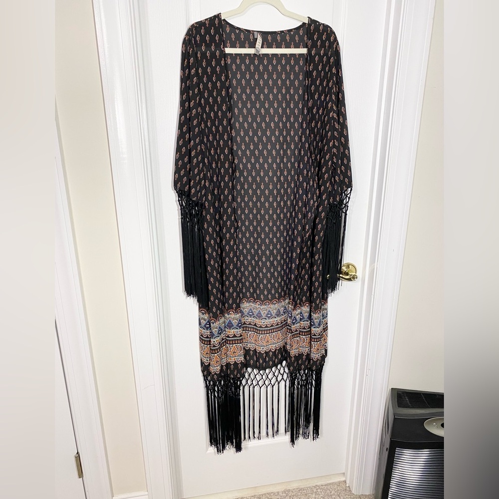 Essue Boho Macrame Fringe Long Kimono Duster Black Print Large